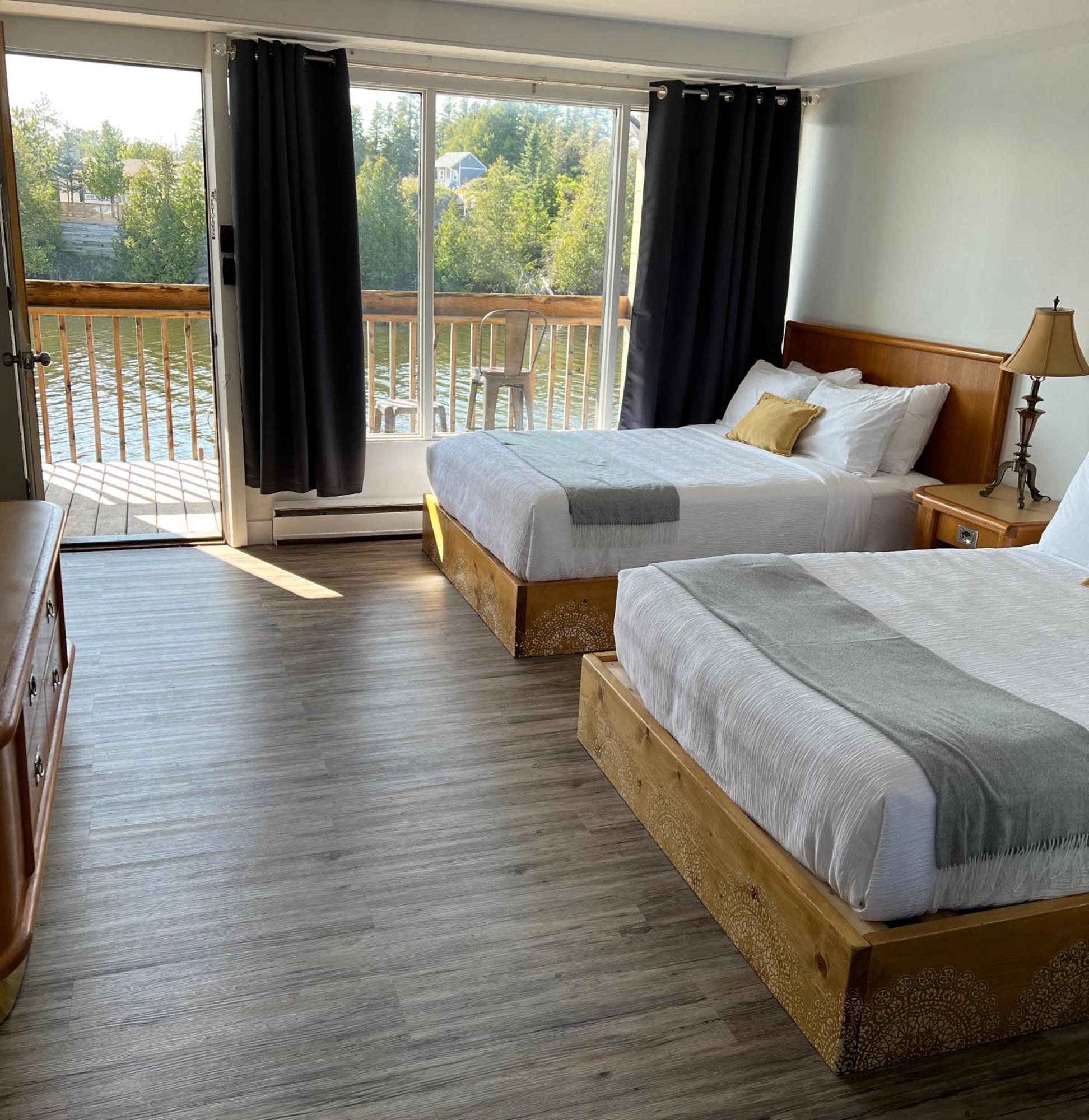 Kit Wat Motel&Marina Sauble Beach Exterior foto