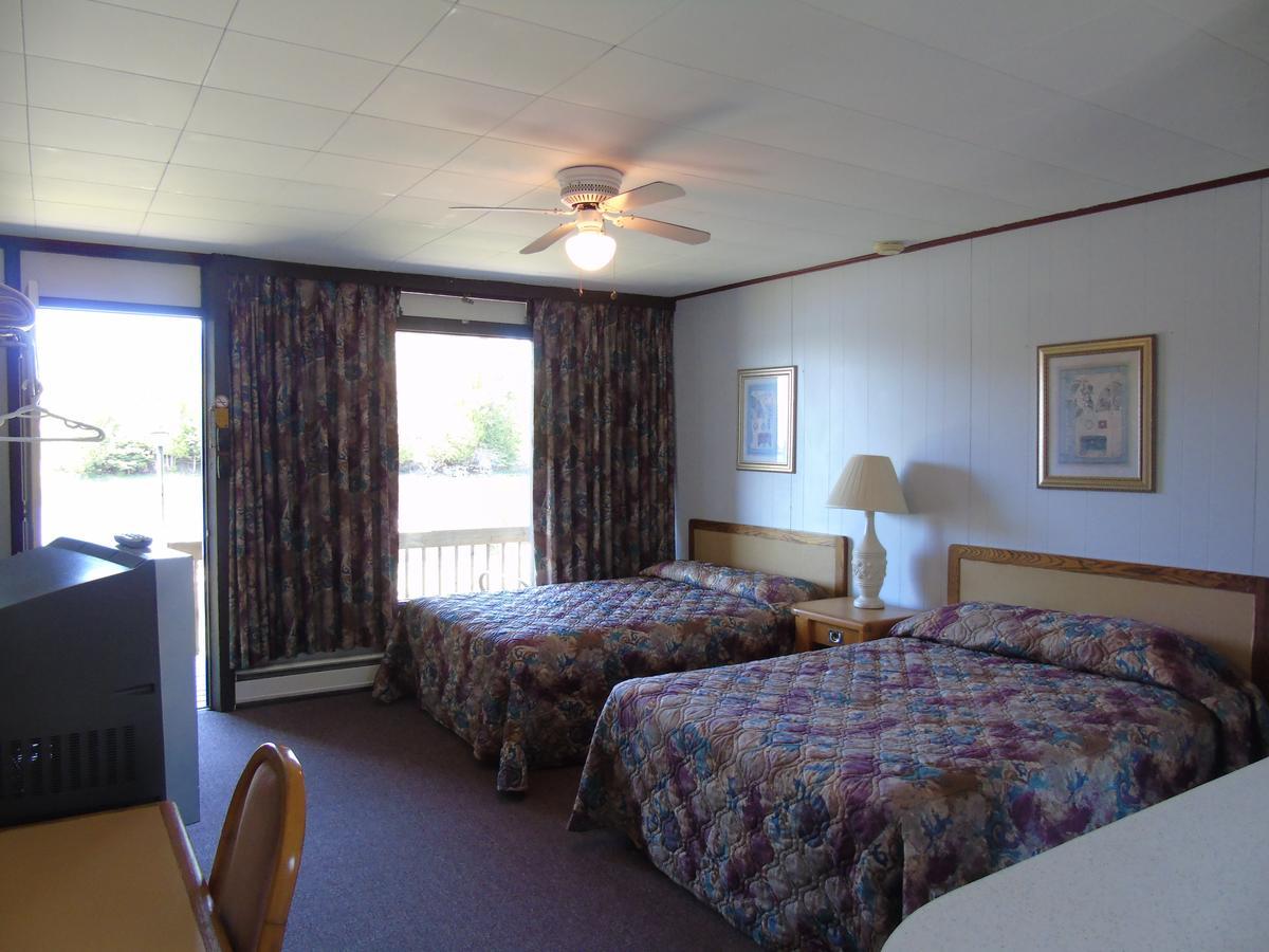 Kit Wat Motel&Marina Sauble Beach Exterior foto