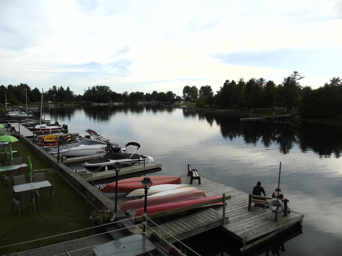 Kit Wat Motel&Marina Sauble Beach Exterior foto