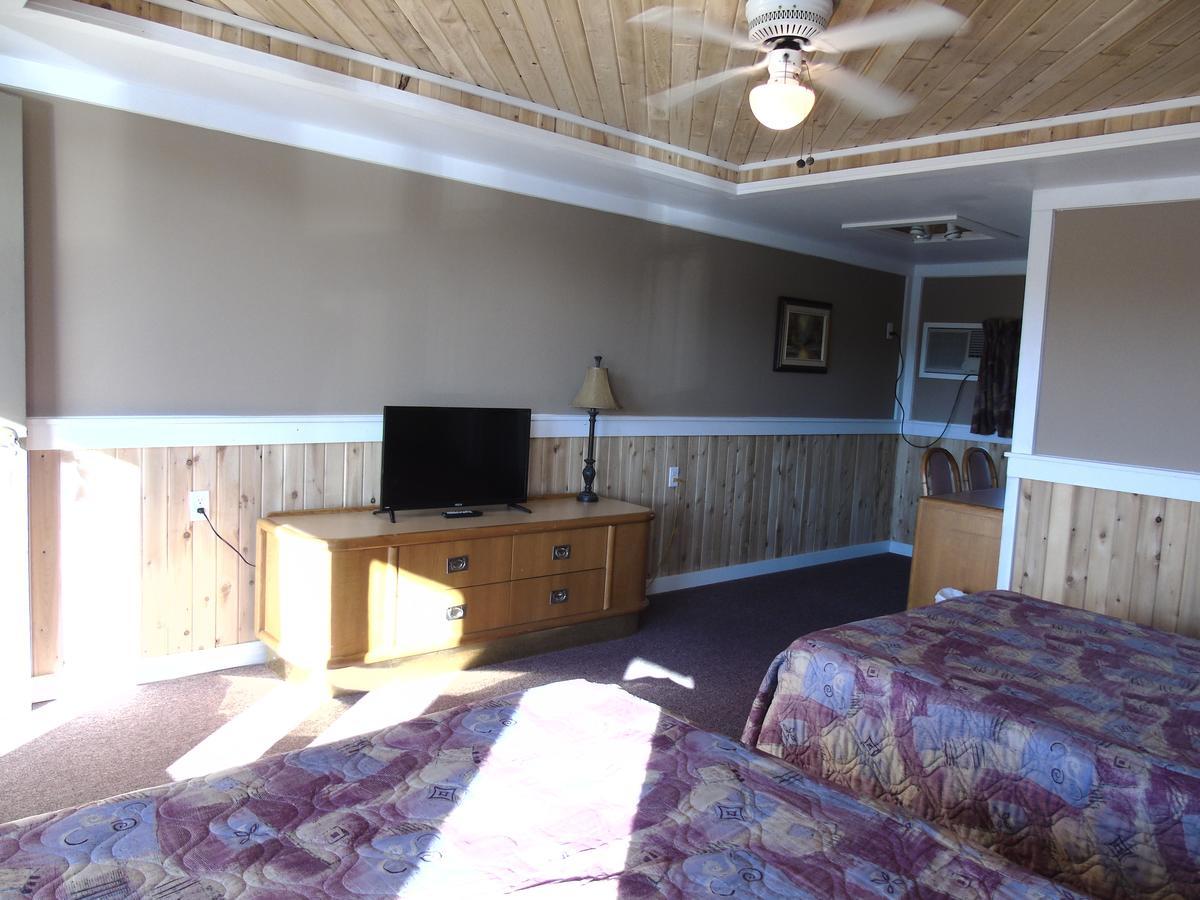 Kit Wat Motel&Marina Sauble Beach Exterior foto