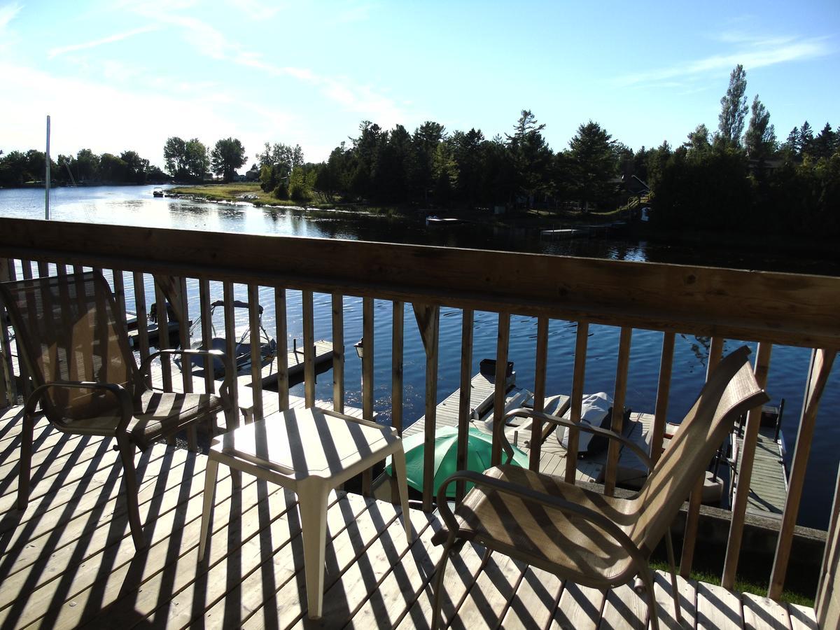Kit Wat Motel&Marina Sauble Beach Exterior foto