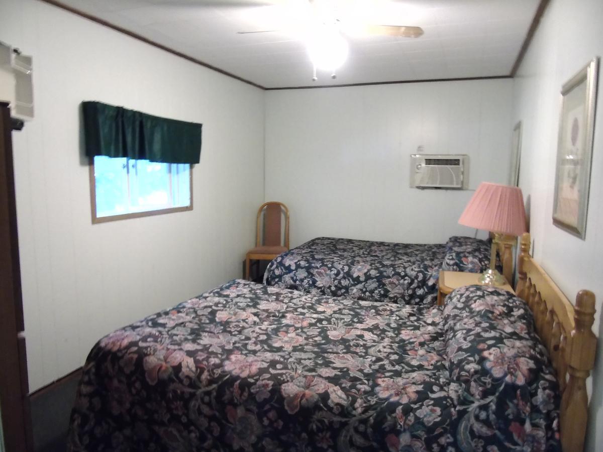 Kit Wat Motel&Marina Sauble Beach Exterior foto