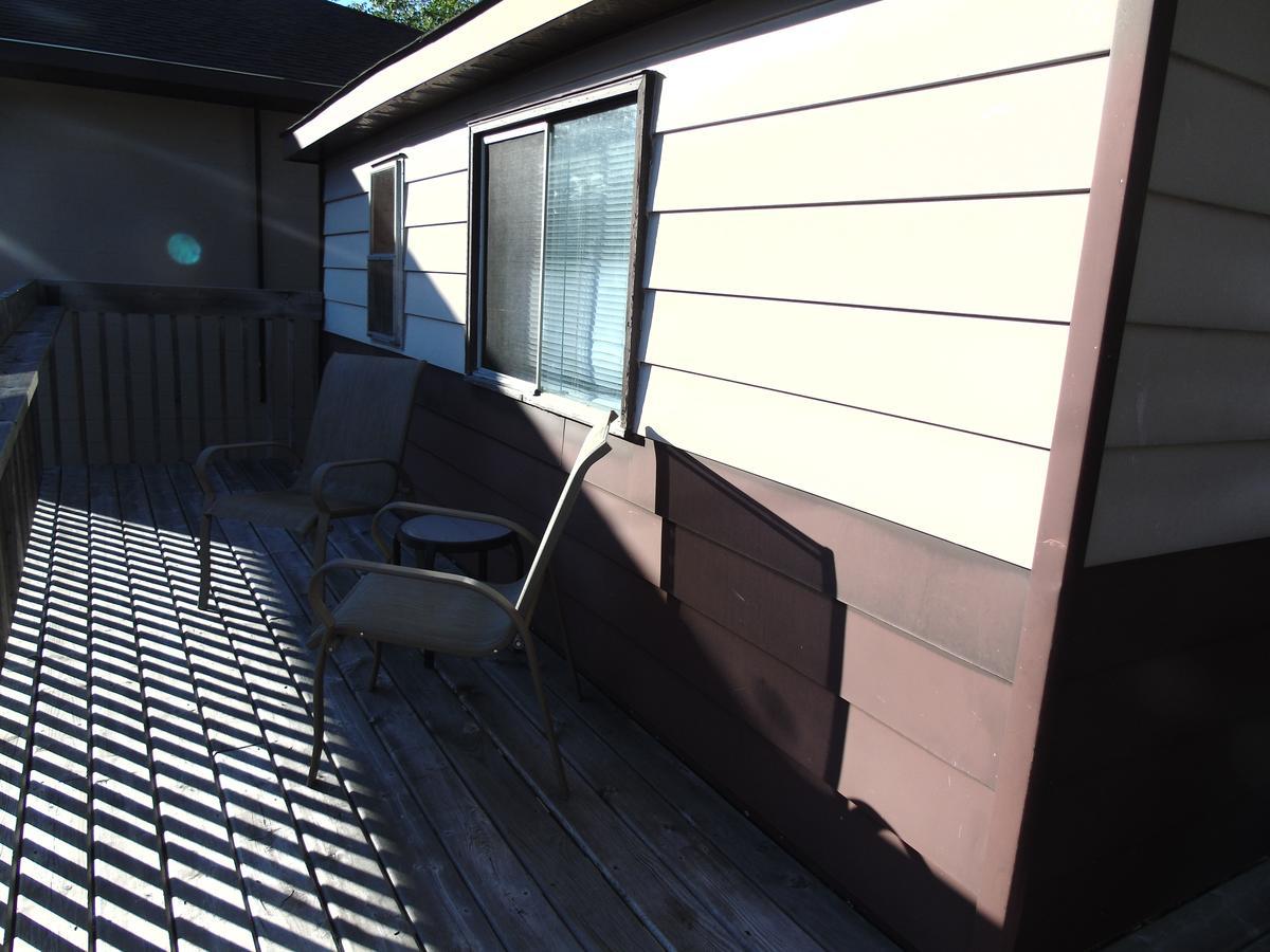 Kit Wat Motel&Marina Sauble Beach Exterior foto
